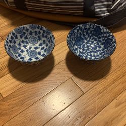 pair of Beatiful bowls made in Japan