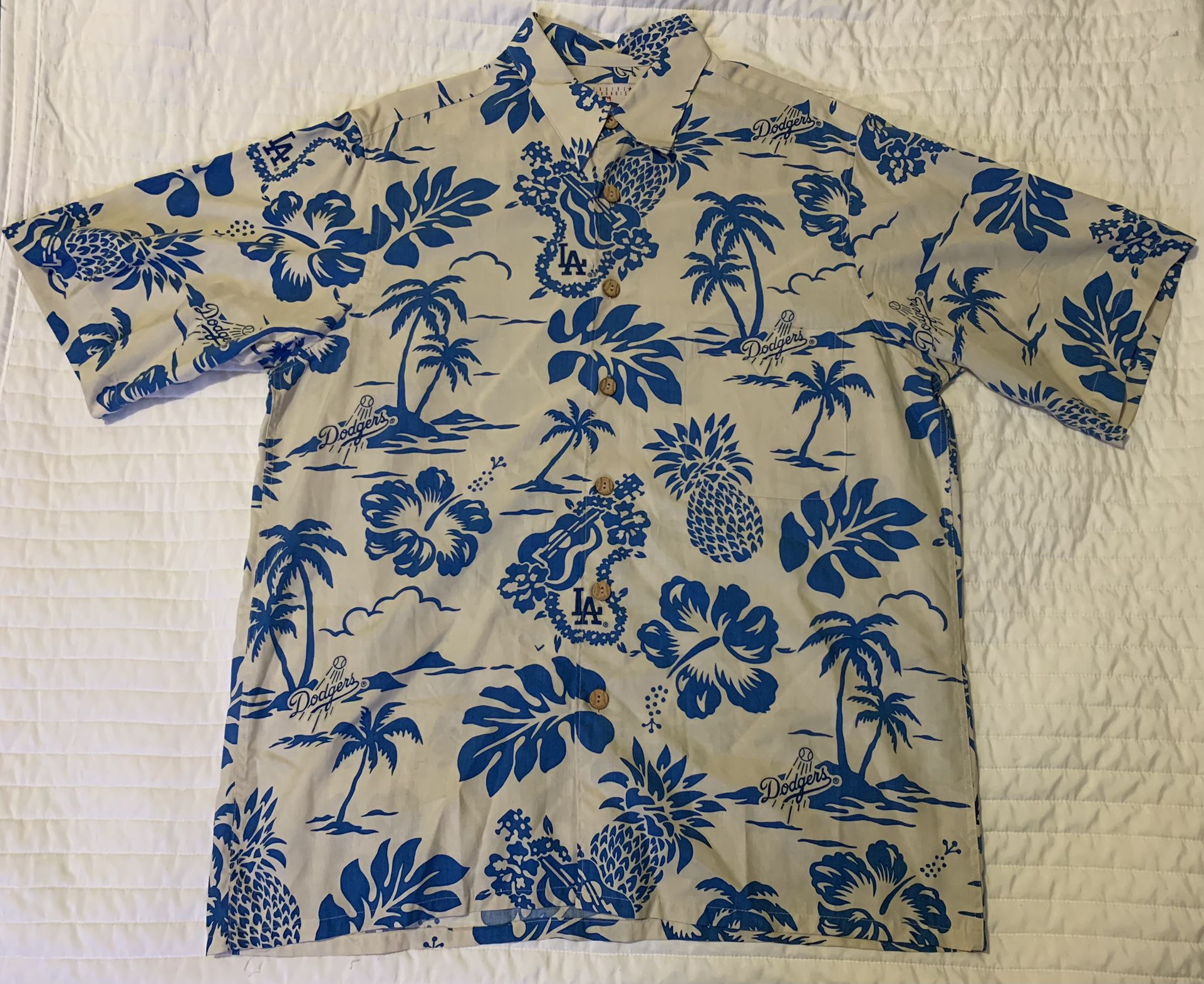 *Serious Buyers Only Please GENUINE MLB DODGERS REYN SPOONER ALOHA HAWAIIAN  SHIRT for Sale in Carson, CA - OfferUp