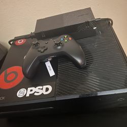 Xbox 1 Console + Controller