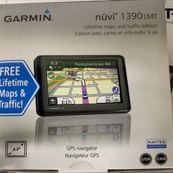 Garmin nüvi 1390 LMT GPS Navigator
