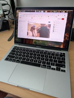 repost: Intel 2020 MacBook Pro Touchbar 13.3 in. 8gb 128gb (READ)