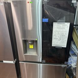 LG 36” SMART STANDARD DEPTH MAX FRENCH DOOR REFRIGERATOR WITH DOOR-IN-DOOR INSTAVIEW IN PRINTPROOF STAINLESS STEEL. $1250 MODEL # LF31S6360S. ORIGINAL