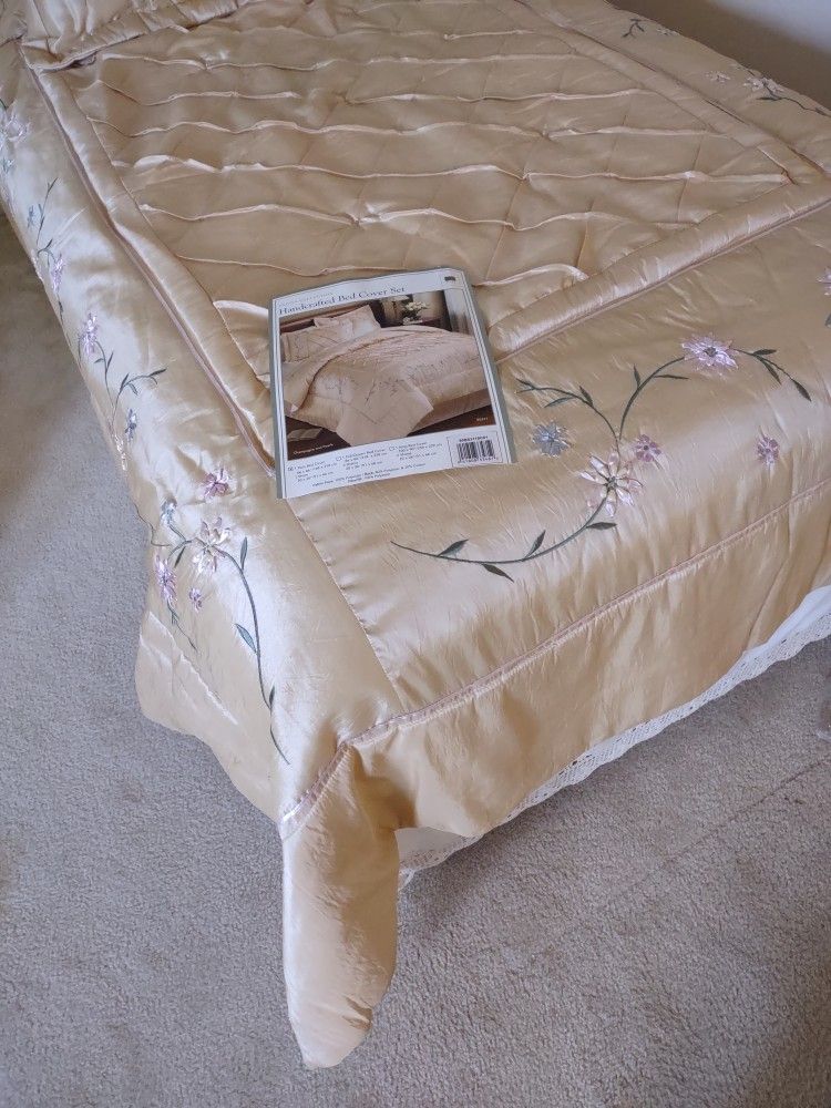 Elegant Twin Bed Cover...66x86"--Satin&Pearls