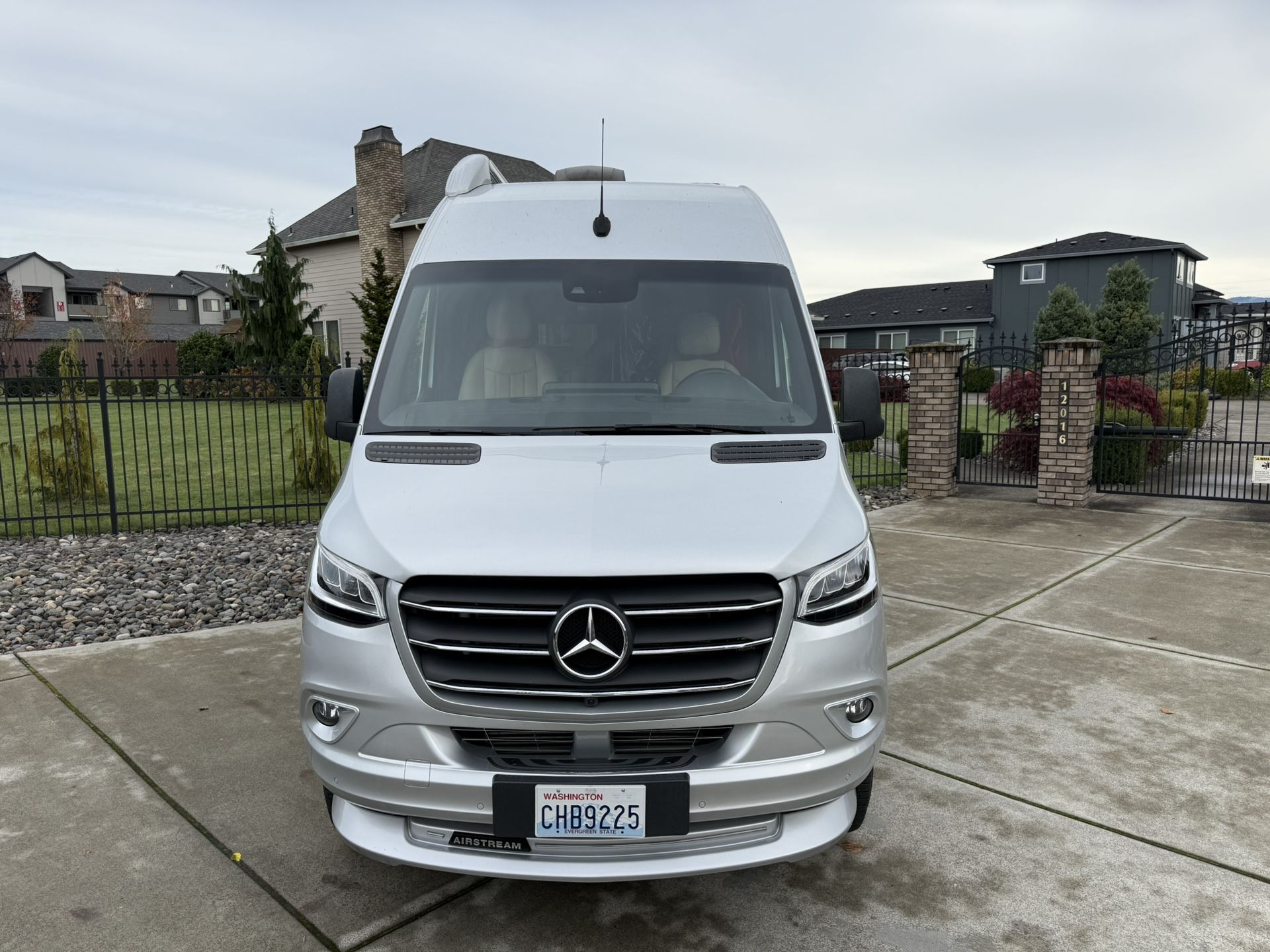 2023 2023 Airstream Interstate 19 Tommy Bahama Relax Edition 4x4 2023 Airstream Interstate 19 Tommy Bahama Relax Edition 4x4