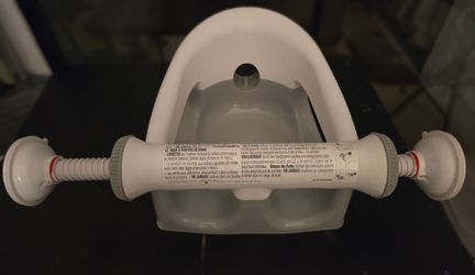 Infant bath seat 2 for the price of 1