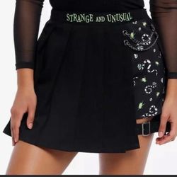 Strange and Unusual Black Pleated Mini Skirt