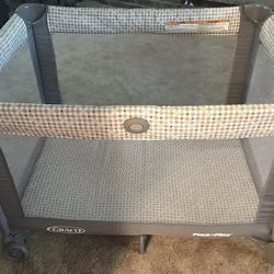 Graco Pack & Play, Mattress, 2 Mattress Pads, 5 Sheets - Excellent Condition, Pickup Only, OBO - Perfect for Grandma’s House, Traveling, etc