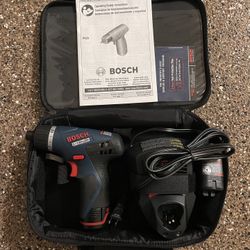 Bosch Rechargeable Cordless Driver Drill PS20 with extra battery