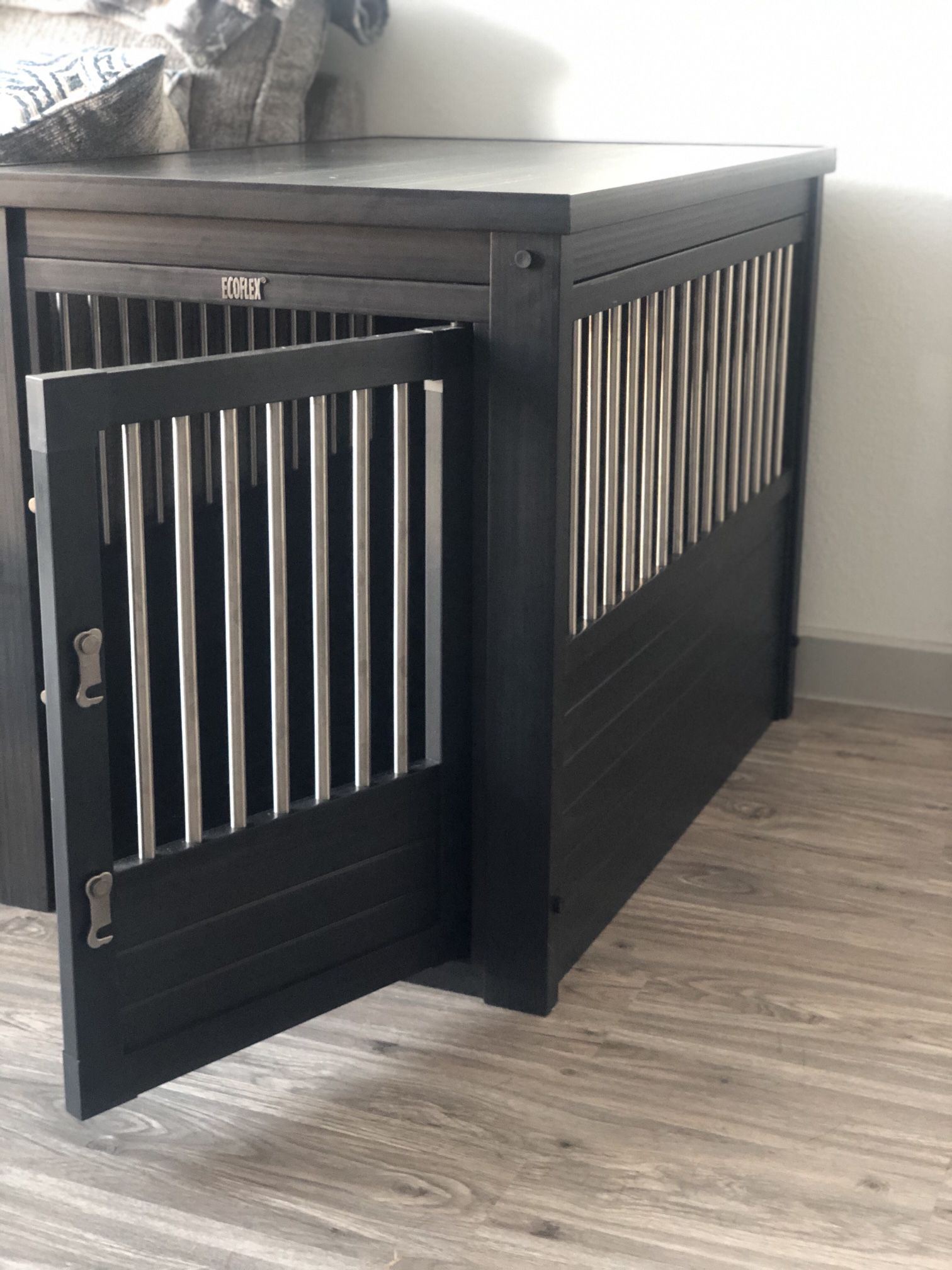 Furniture Style Pet Crate