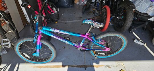 Pedal bike