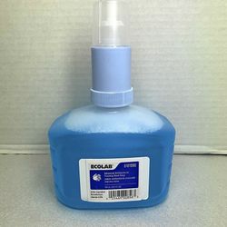 ECOLAB Antibacterial Foaming Hand Soap 750ml (25.3 fl oz) - 1 Unit Per Order