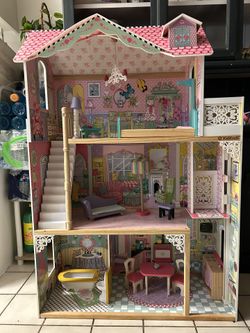 KidKraft Dollhouse 🏠💕