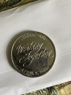 Boeing 777 Airplane Plane April 9, 1994 Commemorative Coin