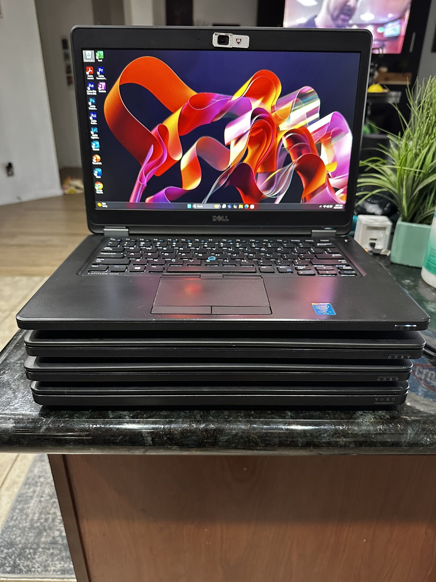 FAST Laptop i7 16GB RAM 256GB SSD!