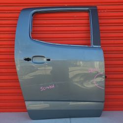 Chevy Colorado Right Rear Door 2015-2022