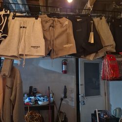 Short, Sudaderas,pants Y Más A 35 