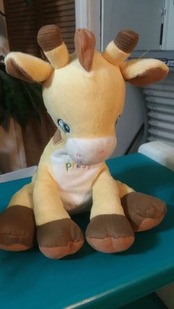 Giraffee sings abc's!