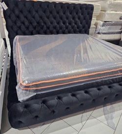 NEW IN BOX- King & Queen  Size Black Platform Tufted Velvet Bed Frame