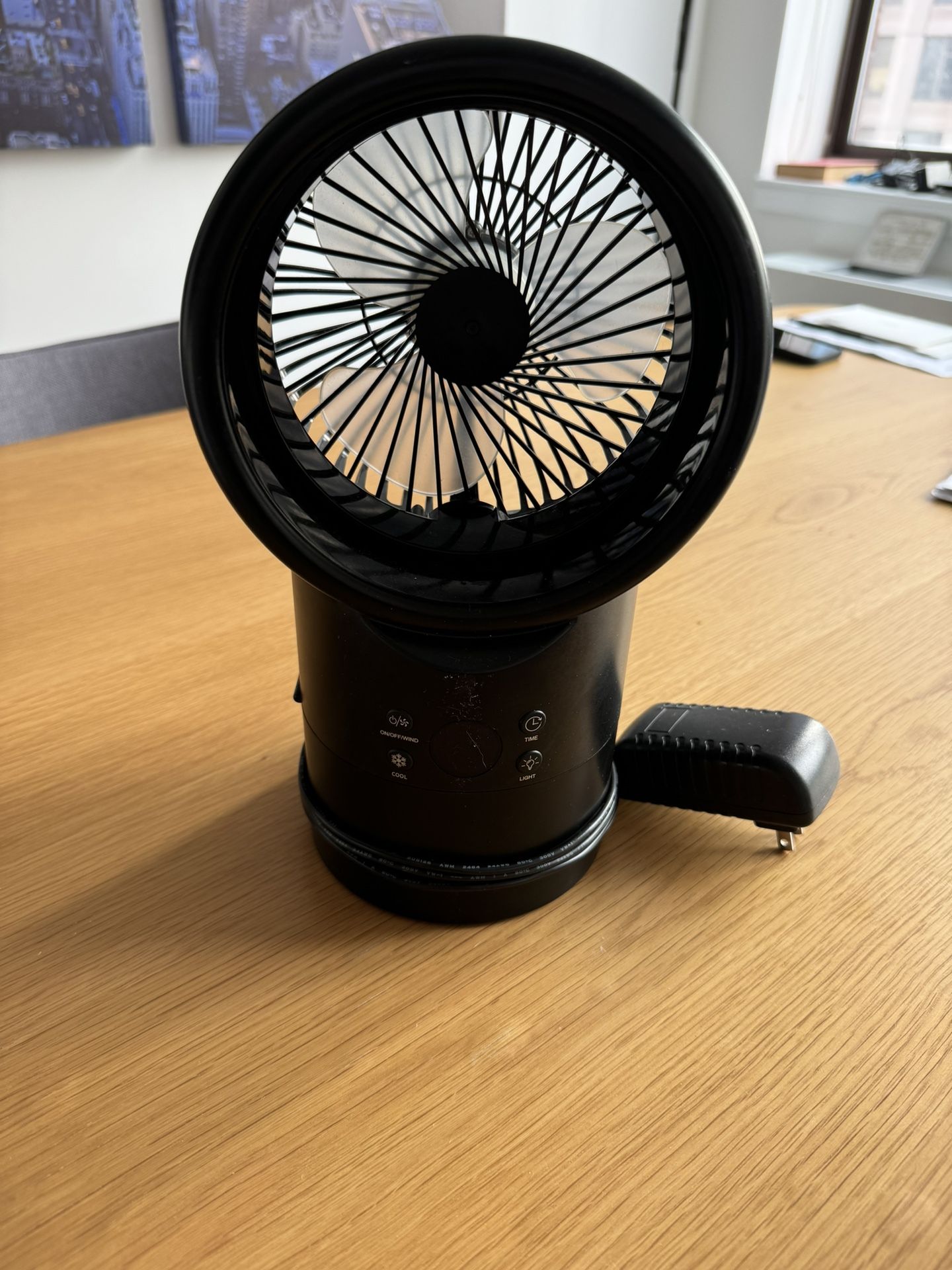 Small Fan With Ice Cooling Resevoir