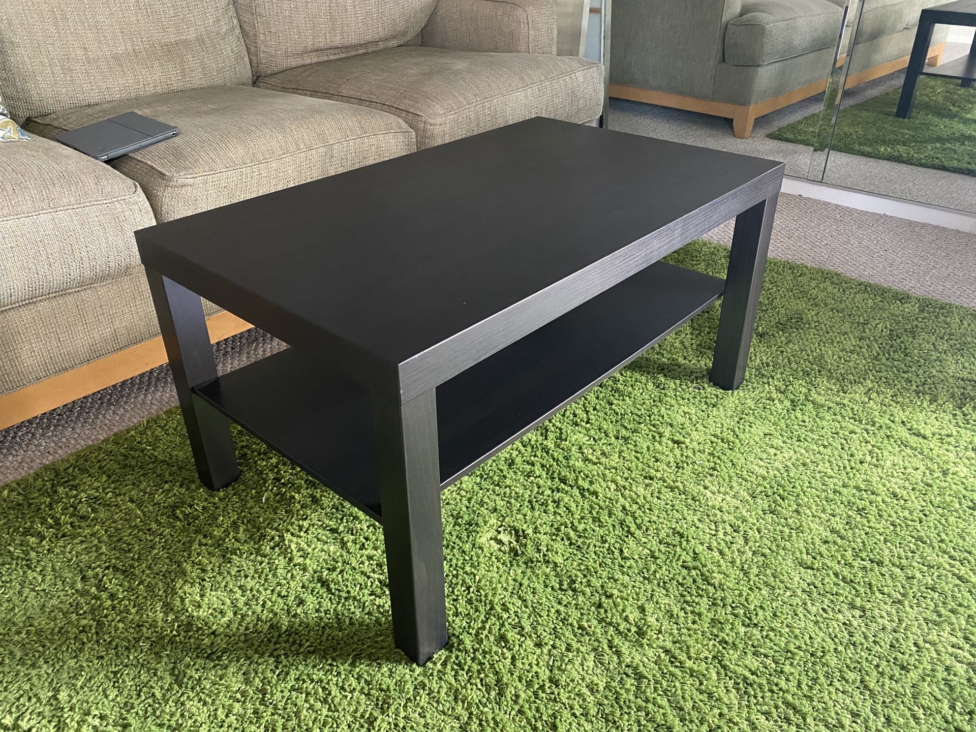 Coffee table $20