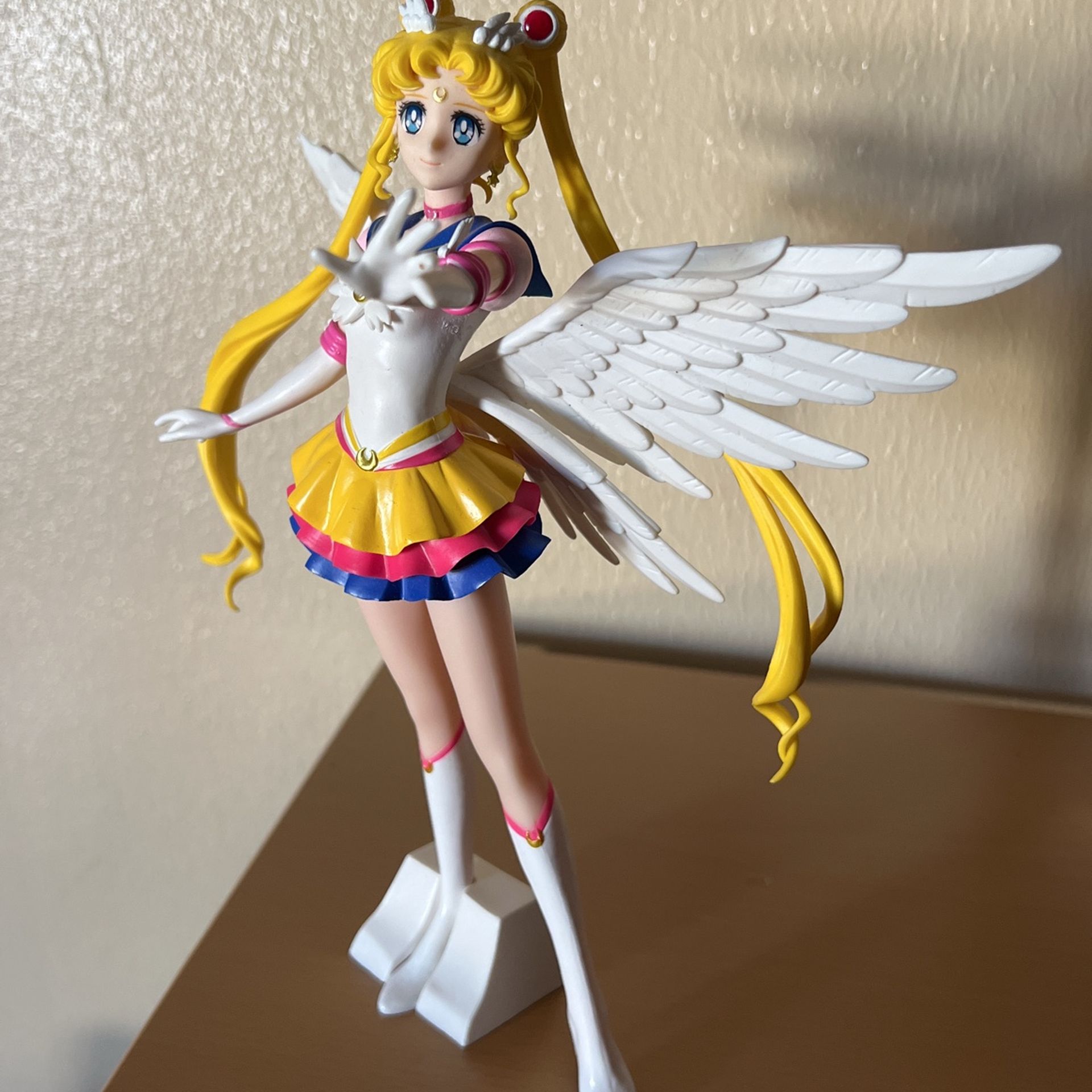 Sailor Moon Figurine