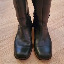 Girls Ugg Leather Boots 