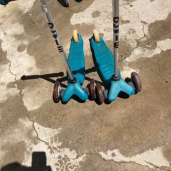 2 Scooters 