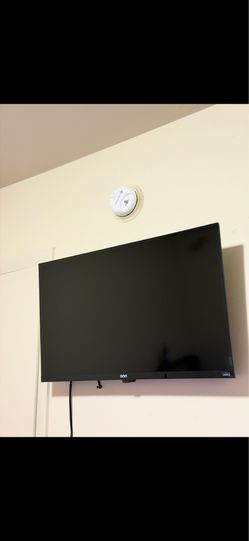 Onn by Vizio 32 inch tv