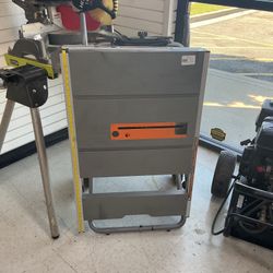 TABLE SAW