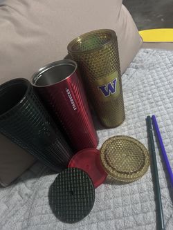 3 Starbucks tumblers