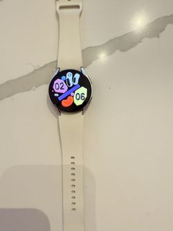 SAMSUNG WATCH 6 GENTLY USED LTE ANSWER CALLS FROM PHONE STRAP SIZE L