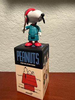 Super7 Peanuts Blind Box Wave 4 Lumberjack Snoopy with Ax & Box