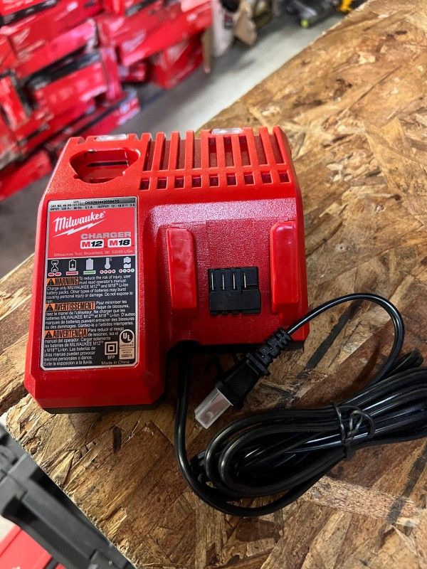 MILWAUKEE M18 & M12 CHARGER $39