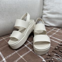 Crocs Brooklyn Low Wedge Sandal