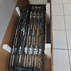 2025 Tahoe/ Surburban High Country (front bumper (Oem)