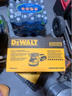 DeWalt Orbit Sander