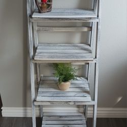 4-Tier Wooden Ladder Shelf
