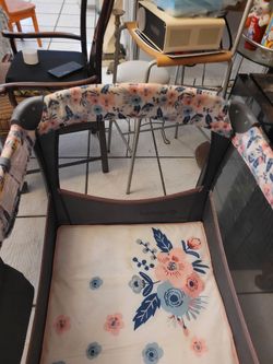 Baby Playpen Pack and Play with Mattress