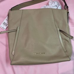 New Michael KORS Leather Casual Purse 👛 W/ Tag