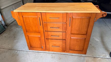 Kitchen island