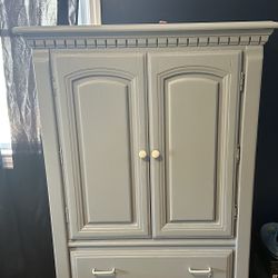Armoire Wardrobe