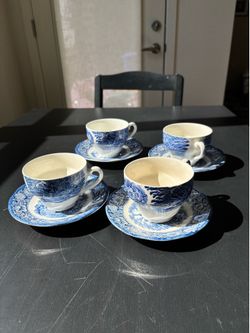 Set of 4 vintage colonial blue tea cup and saucers