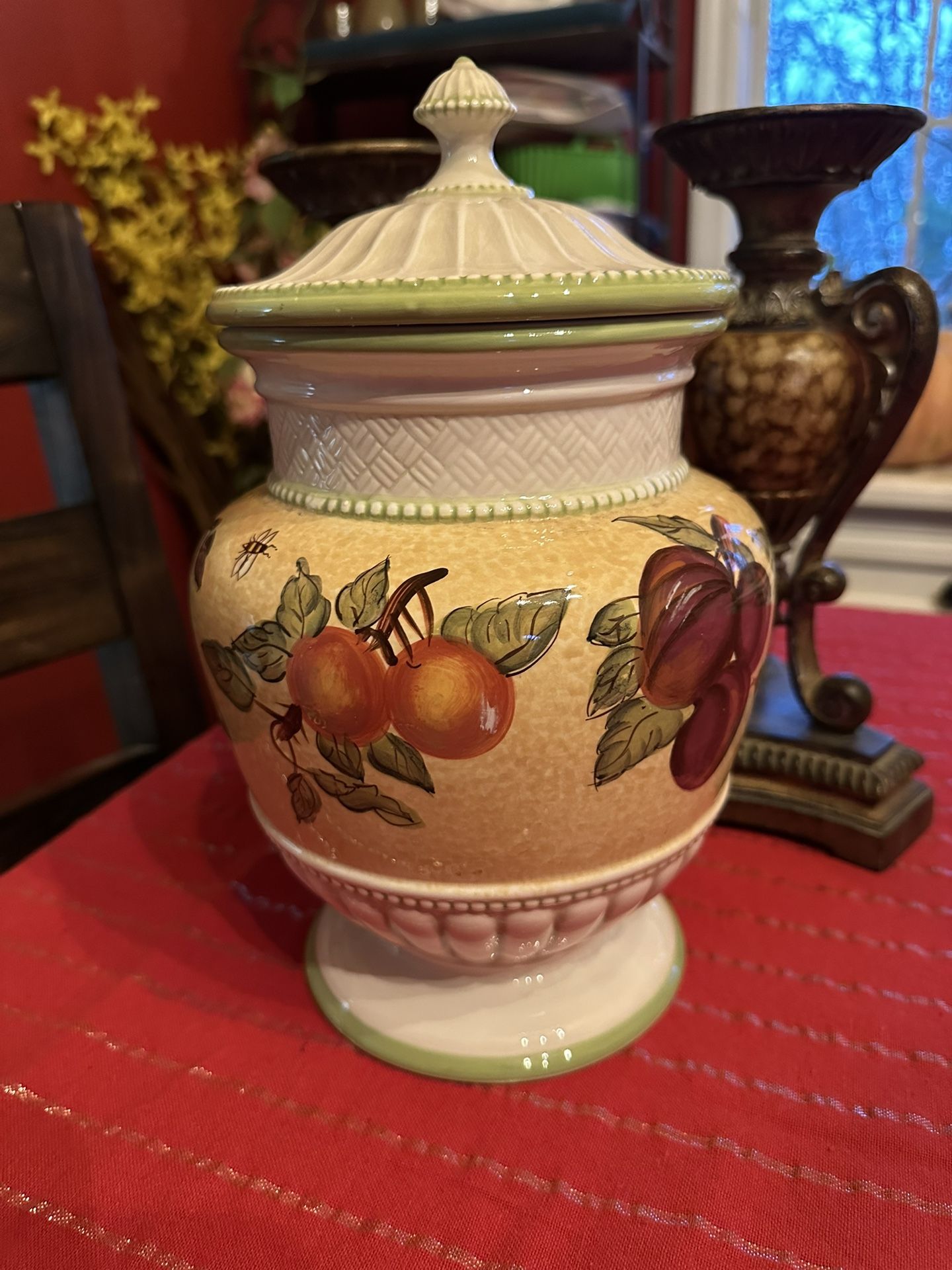 Raymond Waites Canister
