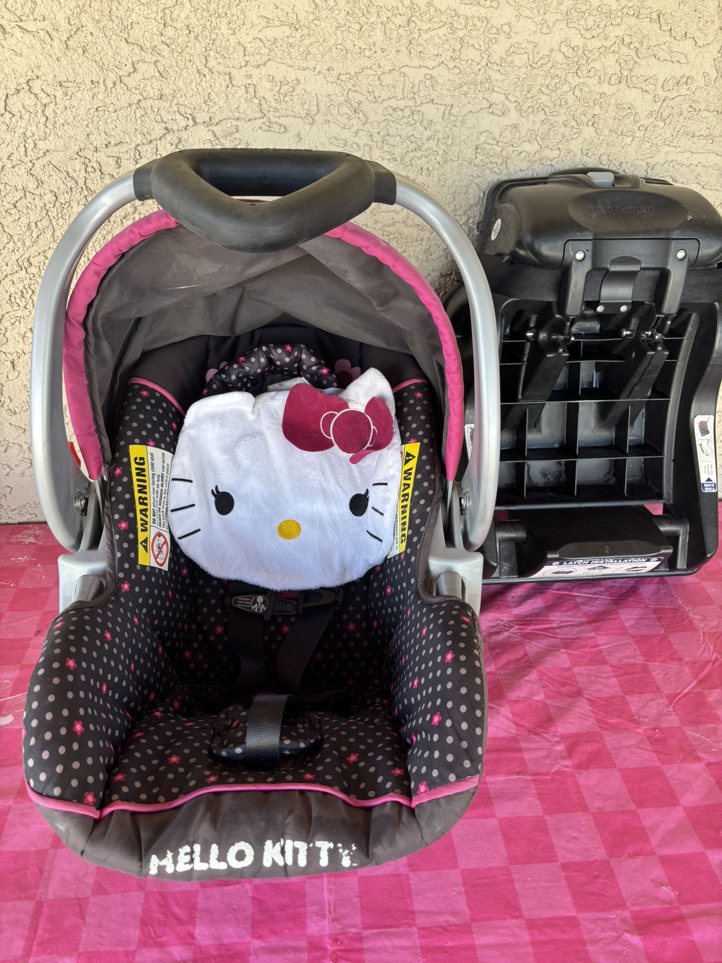 Hello Kitty Baby Car Seat 