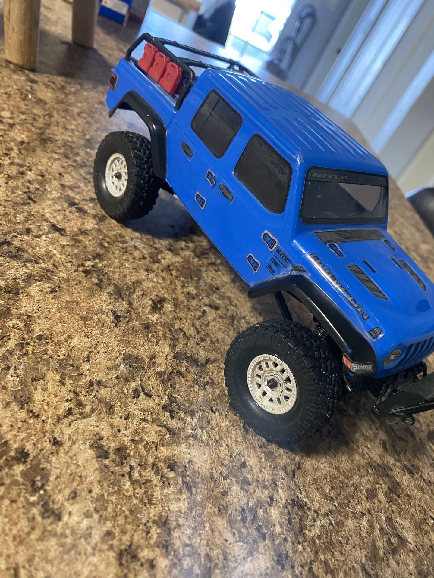 Scx 24 