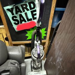 Eureka FloorRover Dash Vacuum