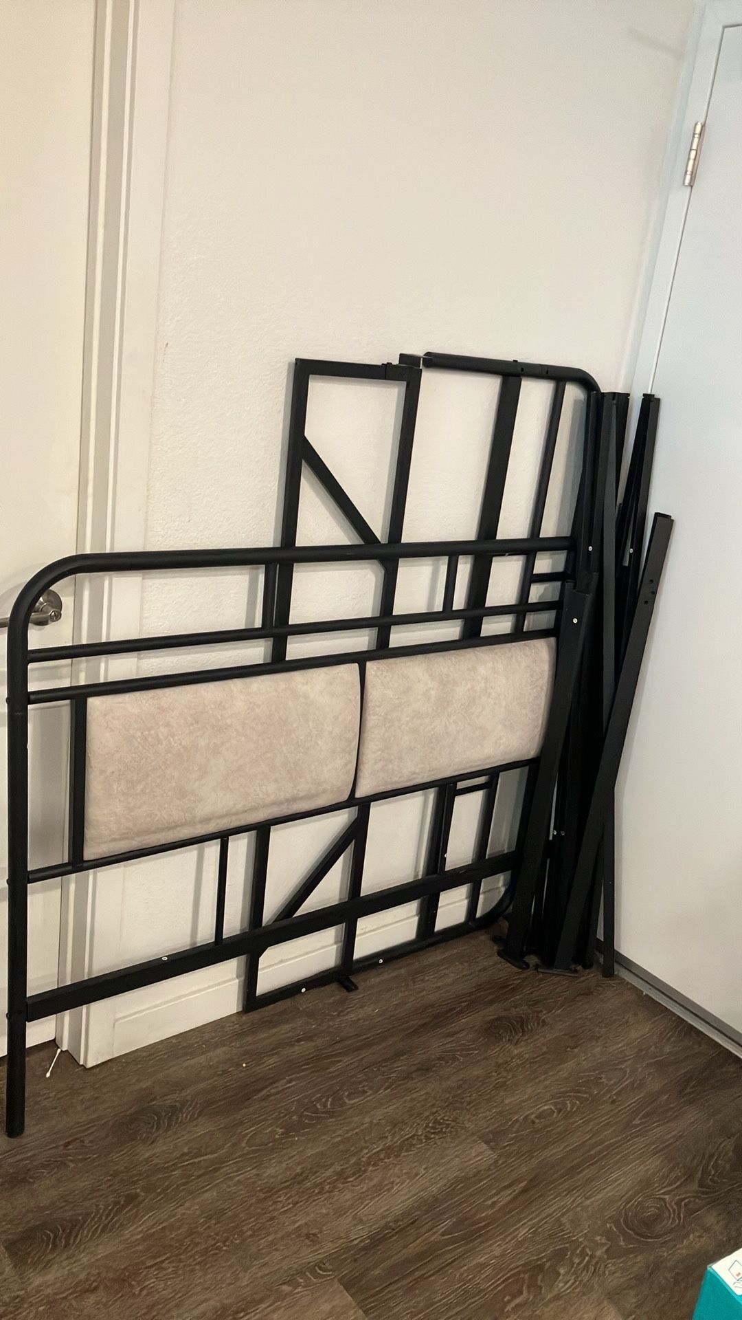 Full Size Metal Bed frame
