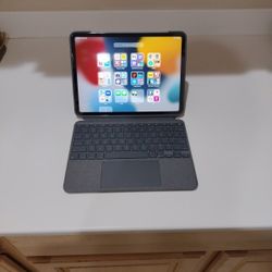 iPad 11in. Pro M2 