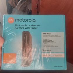 Selling My Motorla Cable Modem Plus Ac1900 WiFi Router