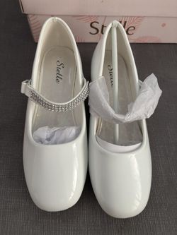 Girls Shoes - NIB